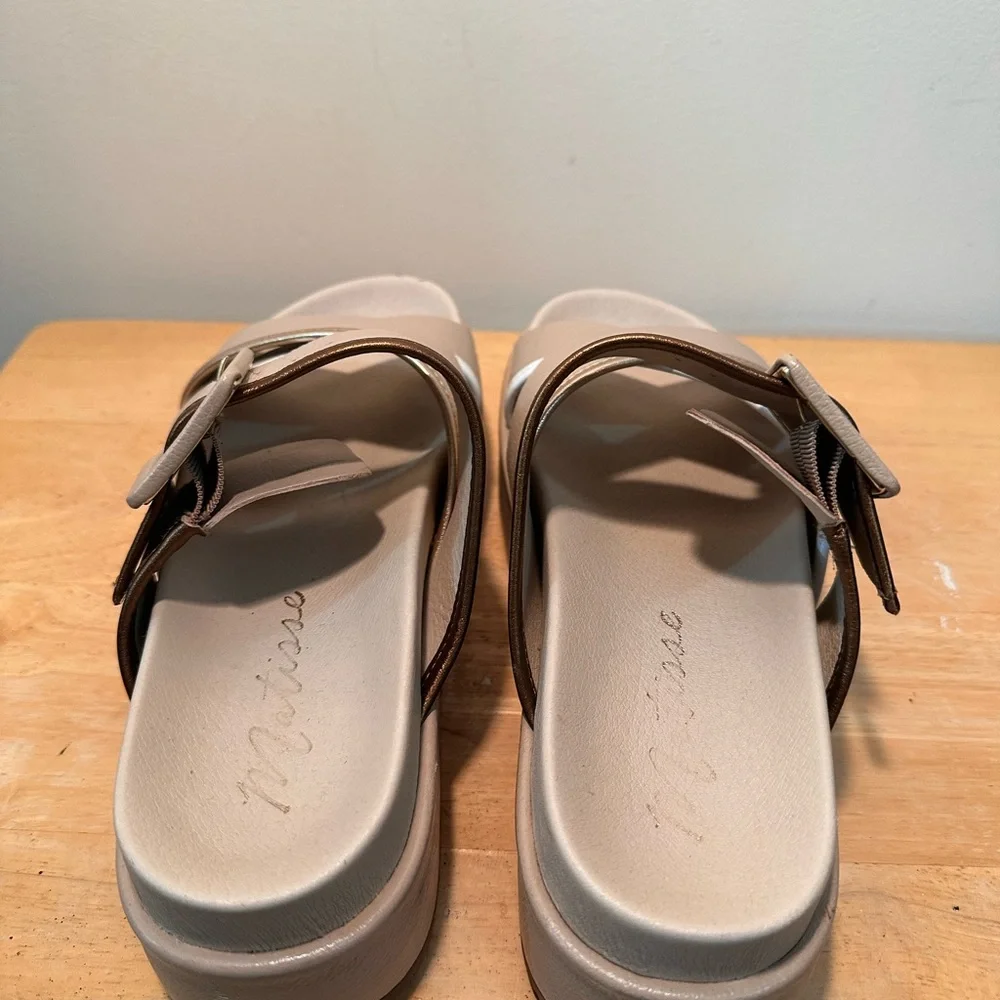 Matisse Stylish Tan Platform Sandals - Picture 5 of 7